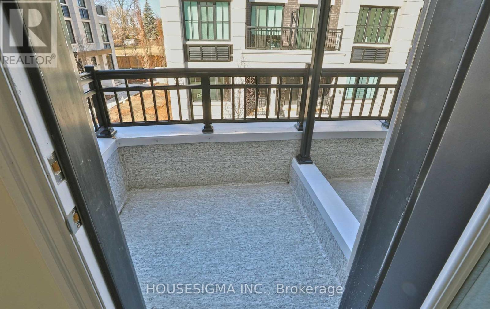 502 - 657 Cricklewood Drive, Mississauga (Mineola), Ontario  L5G 0B8 - Photo 14 - W12880408