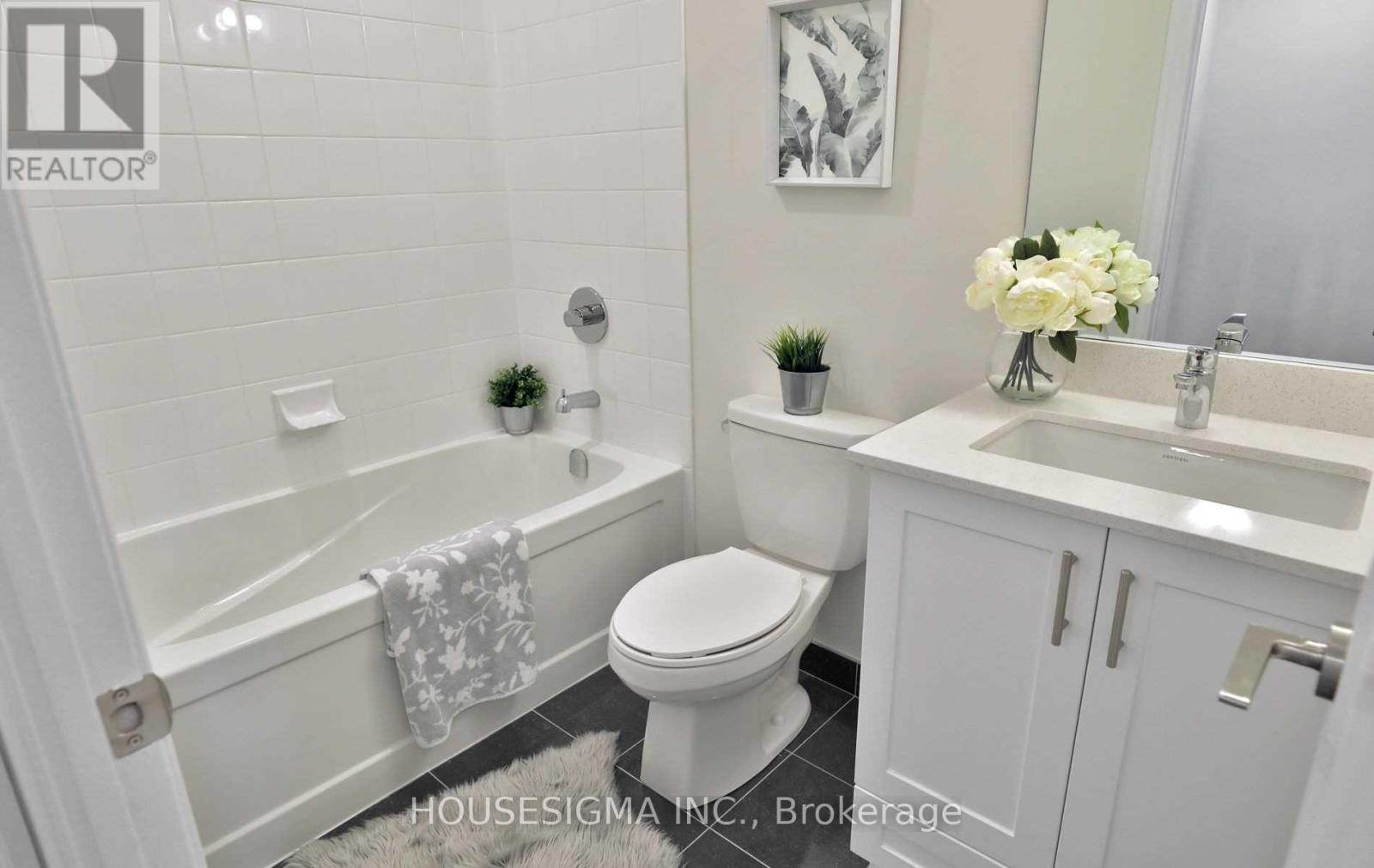 502 - 657 Cricklewood Drive, Mississauga (Mineola), Ontario  L5G 0B8 - Photo 23 - W12880408