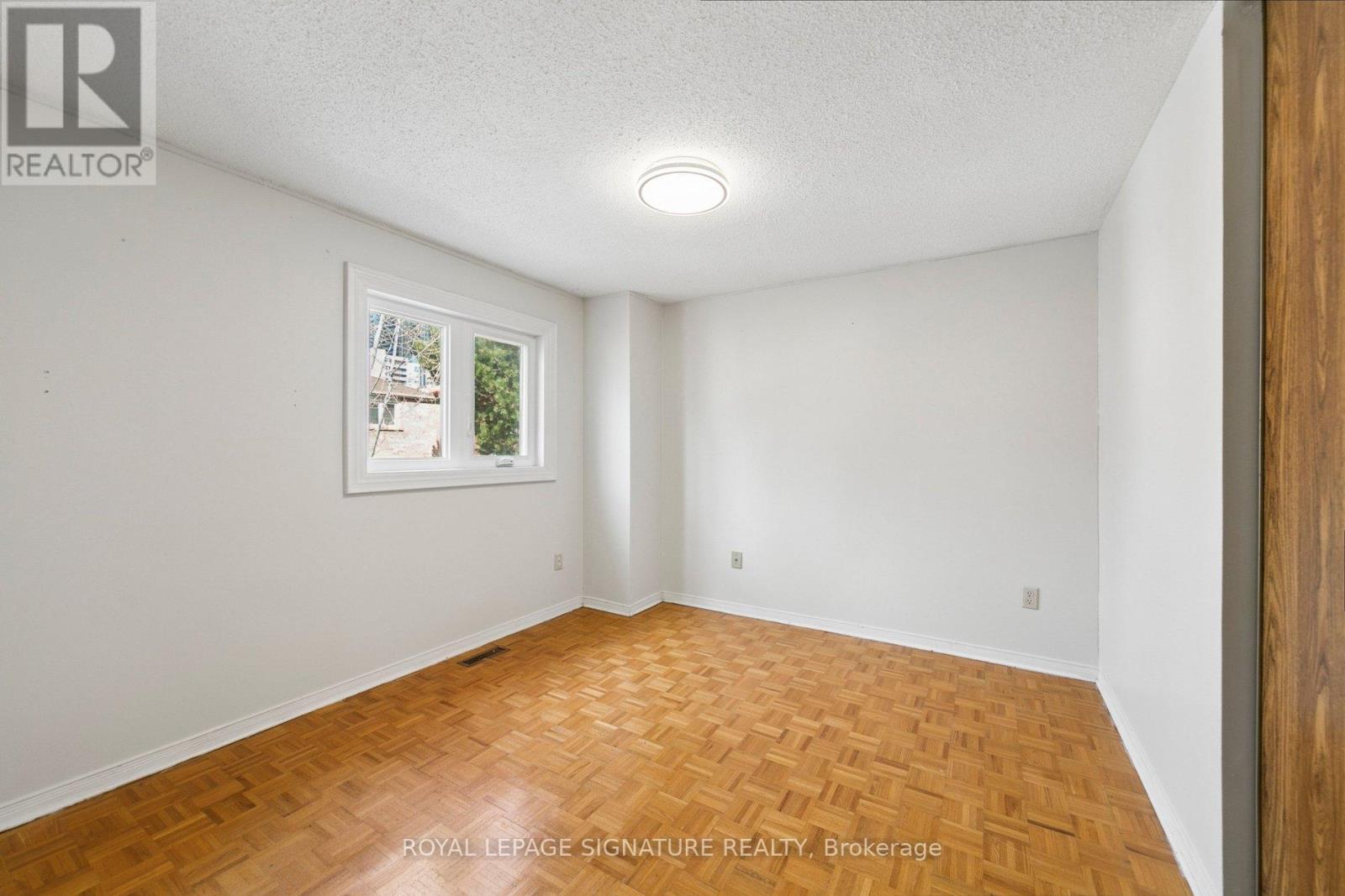 156 Macedonia Crescent, Mississauga, Ontario  L5B 3J5 - Photo 24 - W12880456