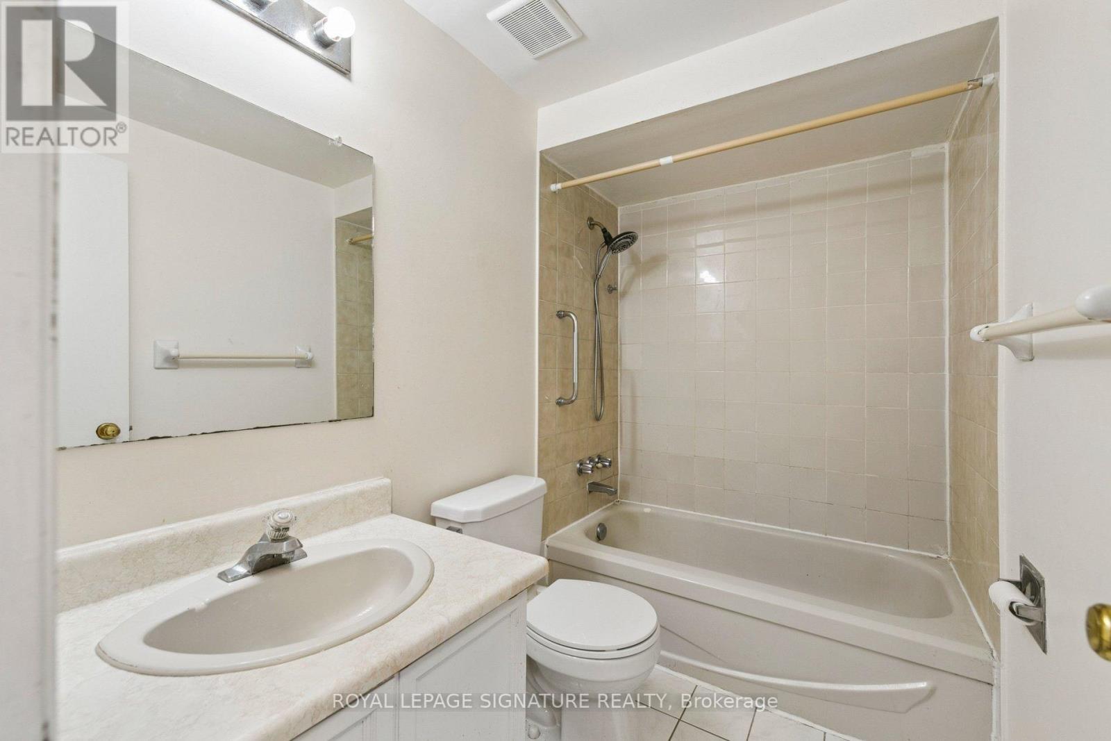 156 Macedonia Crescent, Mississauga, Ontario  L5B 3J5 - Photo 26 - W12880456