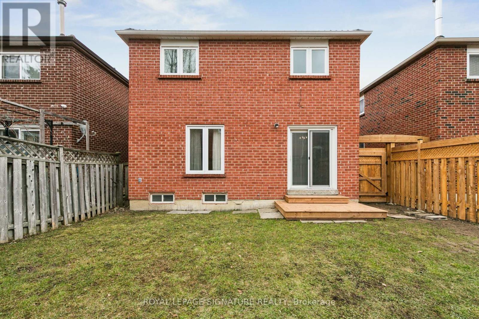 156 Macedonia Crescent, Mississauga, Ontario  L5B 3J5 - Photo 31 - W12880456