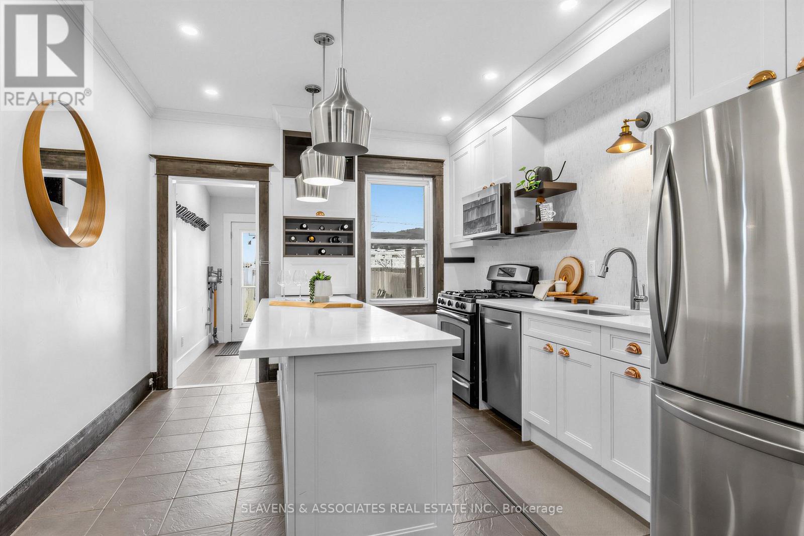 1029 St Clarens Avenue, Toronto, Ontario  M6H 3X8 - Photo 14 - W12880514