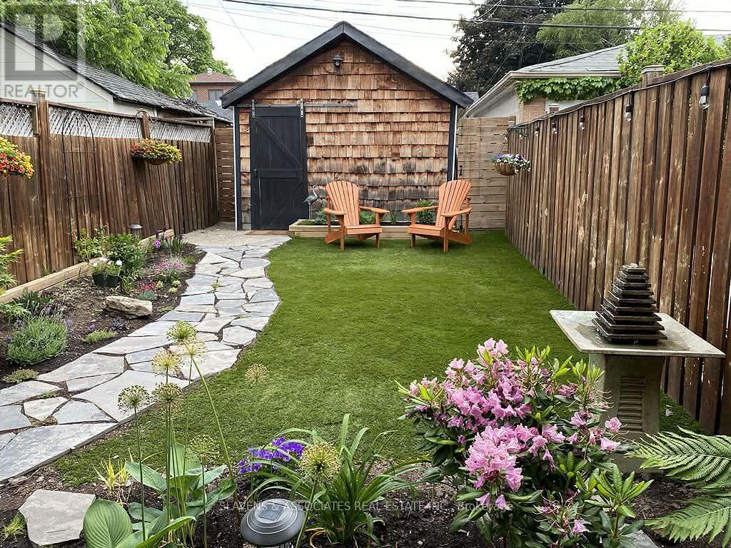 1029 St Clarens Avenue, Toronto, Ontario  M6H 3X8 - Photo 35 - W12880514