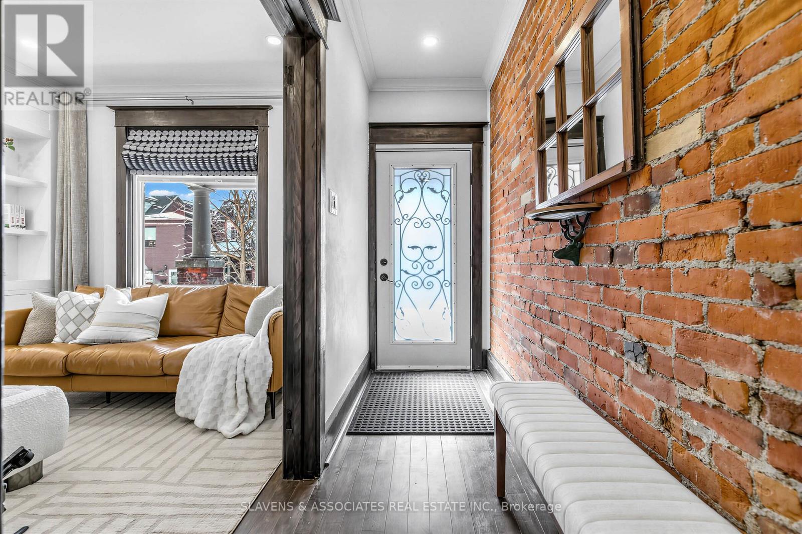 1029 St Clarens Avenue, Toronto, Ontario  M6H 3X8 - Photo 4 - W12880514