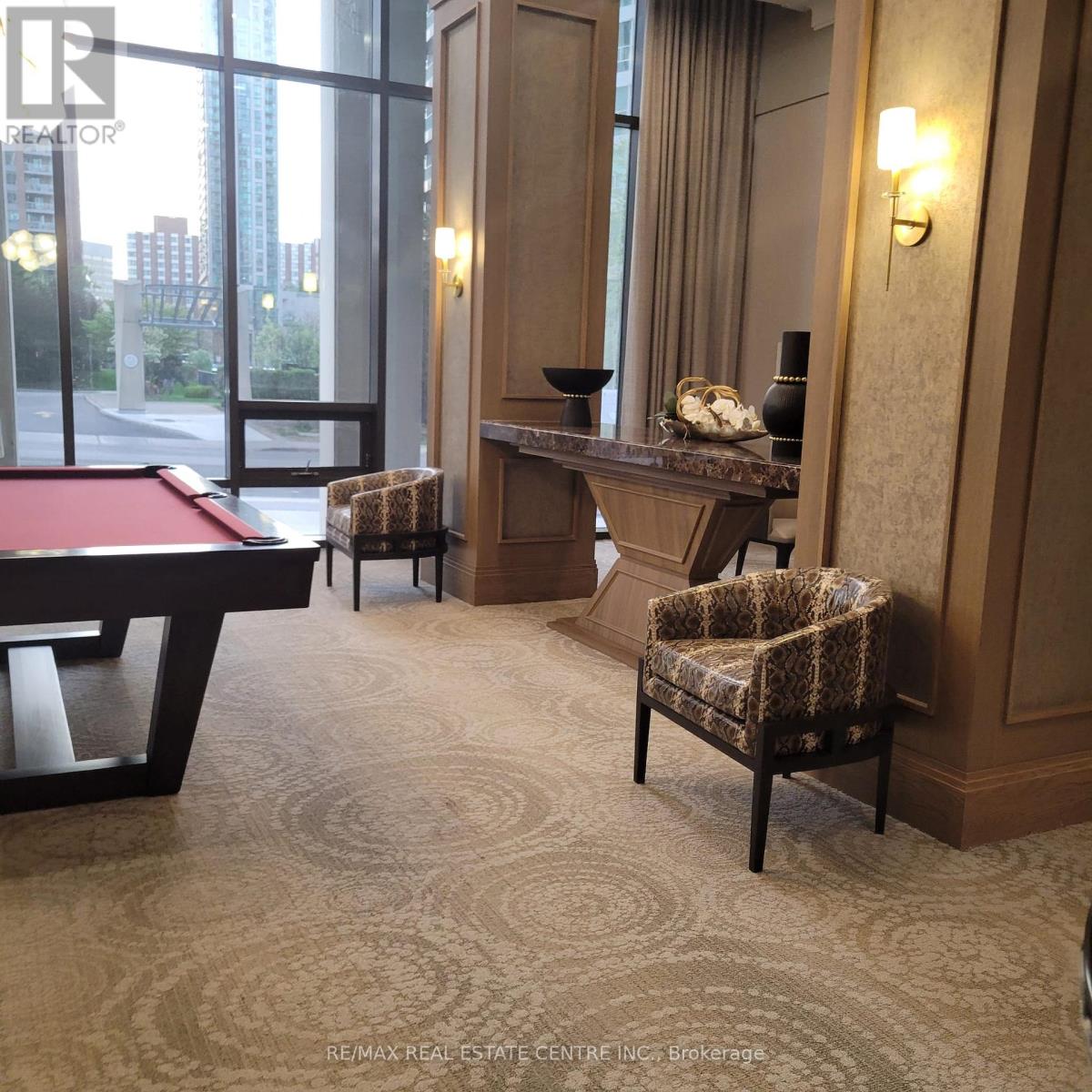 1801 - 30 Elm Drive W, Mississauga, Ontario  L5B 0N6 - Photo 6 - W12880528