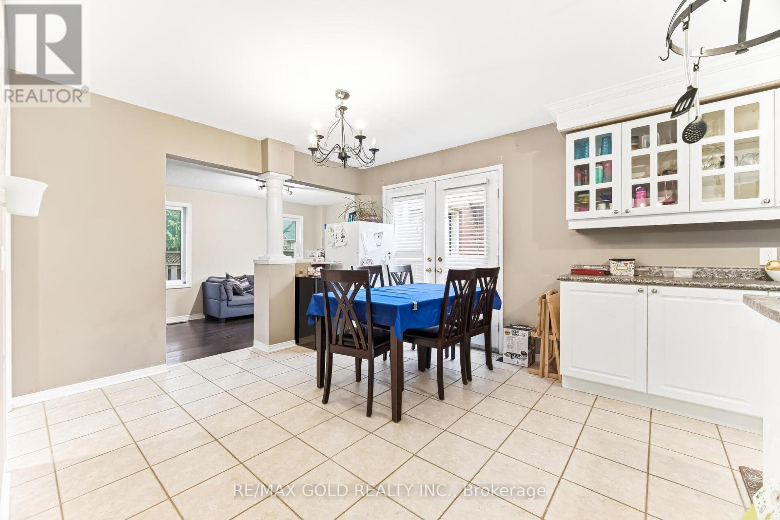 2441 Capilano Crescent, Oakville, Ontario  L6H 6L3 - Photo 15 - W12880596