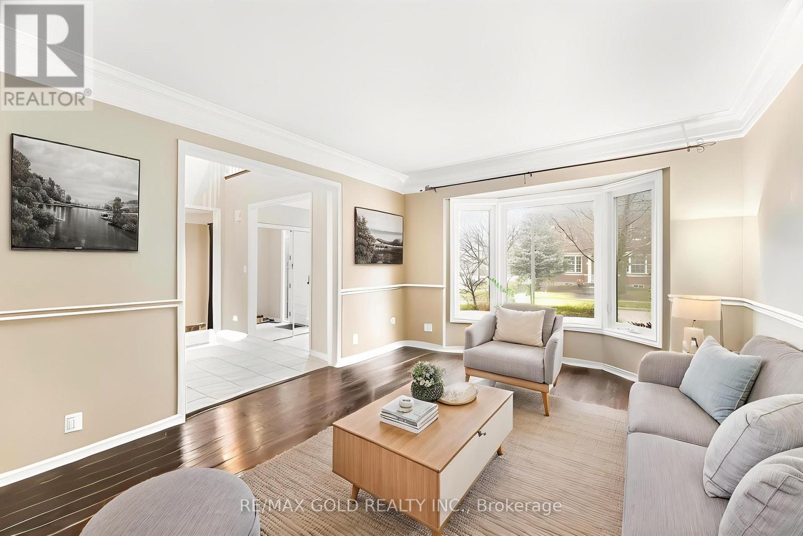 2441 Capilano Crescent, Oakville, Ontario  L6H 6L3 - Photo 4 - W12880596