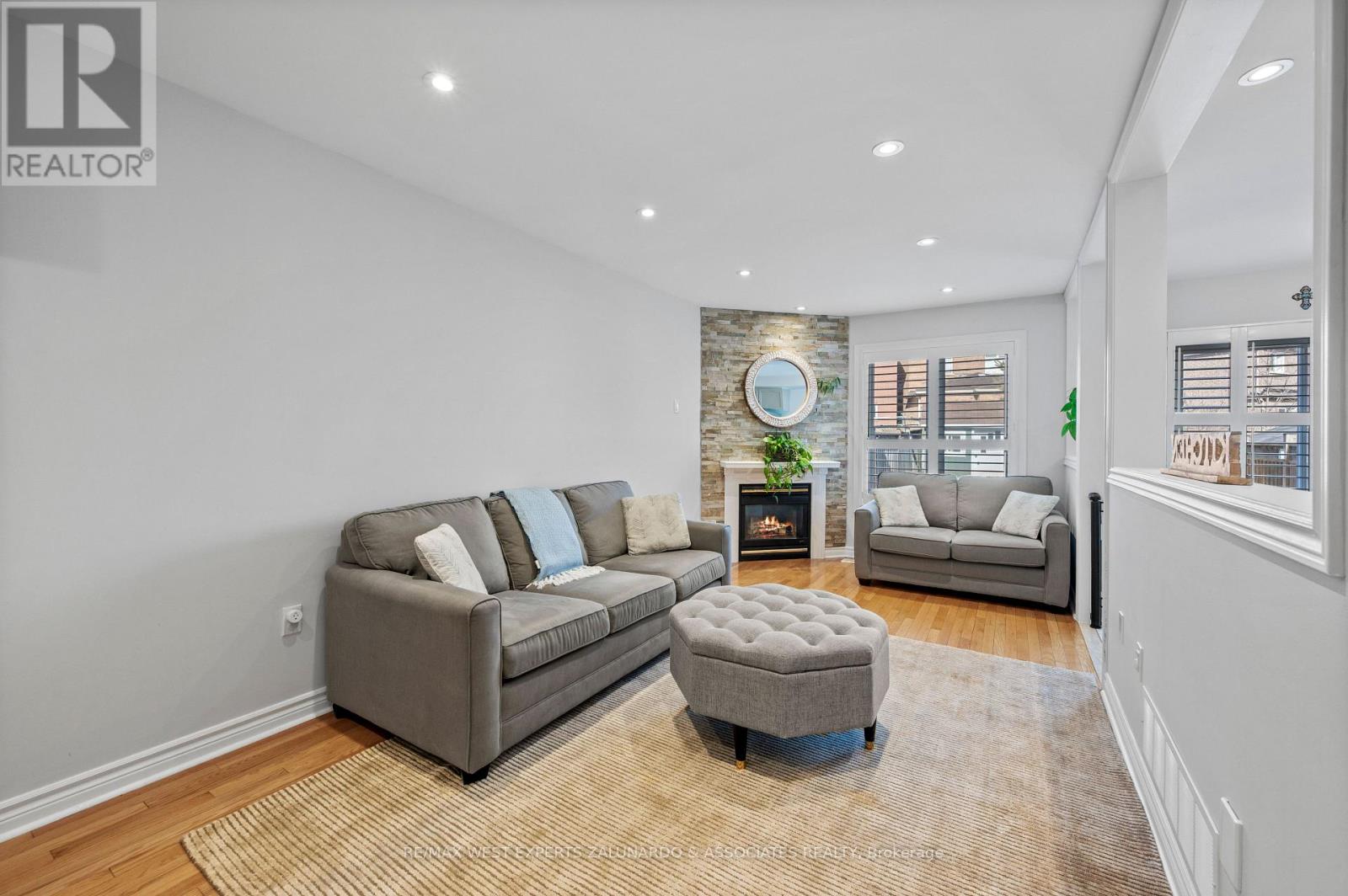 24 Manorwood Court, Caledon (Bolton North), Ontario  L7E 2S9 - Photo 17 - W12880632