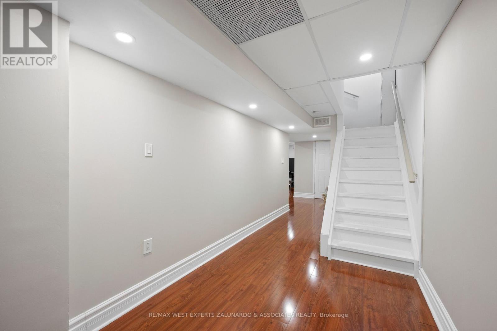 24 Manorwood Court, Caledon (Bolton North), Ontario  L7E 2S9 - Photo 35 - W12880632