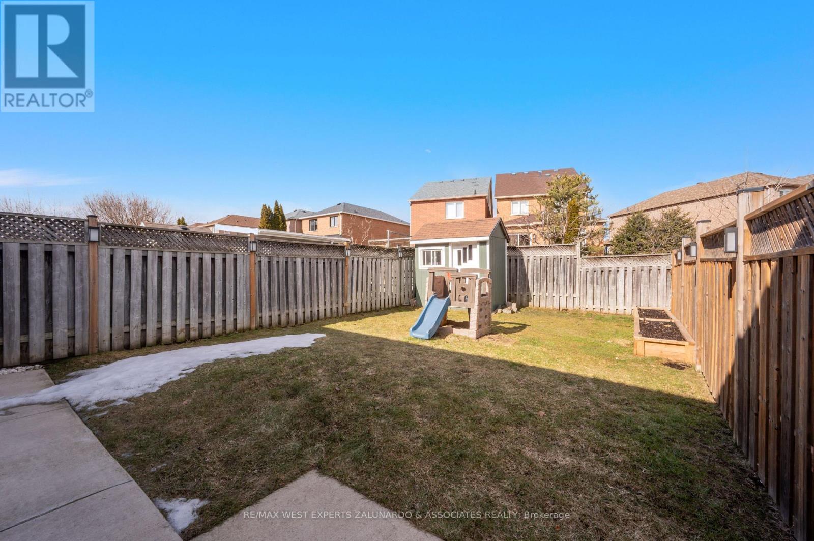 24 Manorwood Court, Caledon (Bolton North), Ontario  L7E 2S9 - Photo 41 - W12880632