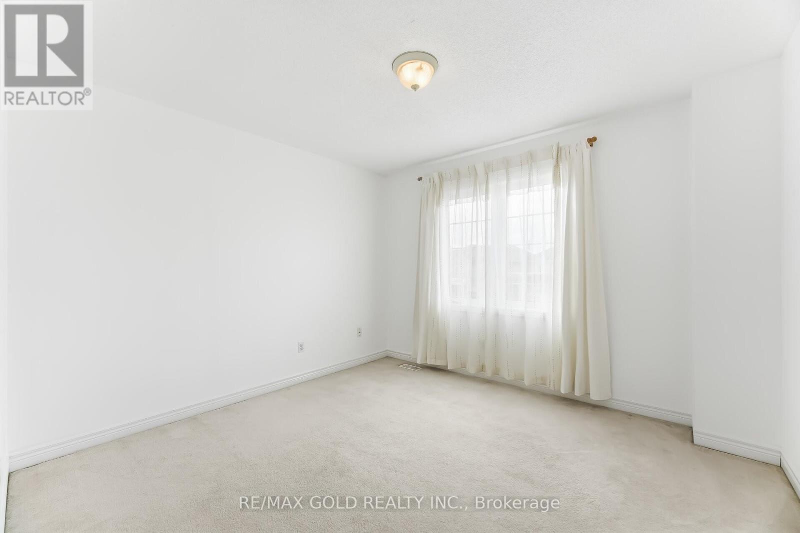 5 Attmar Drive, Brampton, Ontario  L6P 2R4 - Photo 12 - W12880656