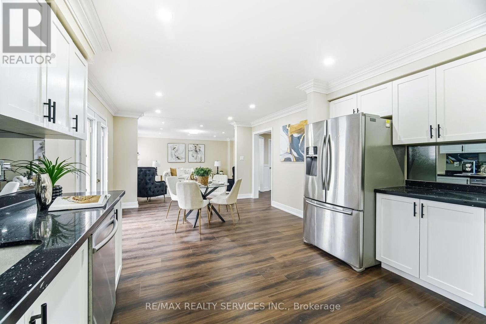 248 Edenbrook Hill Drive, Brampton (Fletcher's Meadow), Ontario  L7A 2W6 - Photo 14 - W12880666