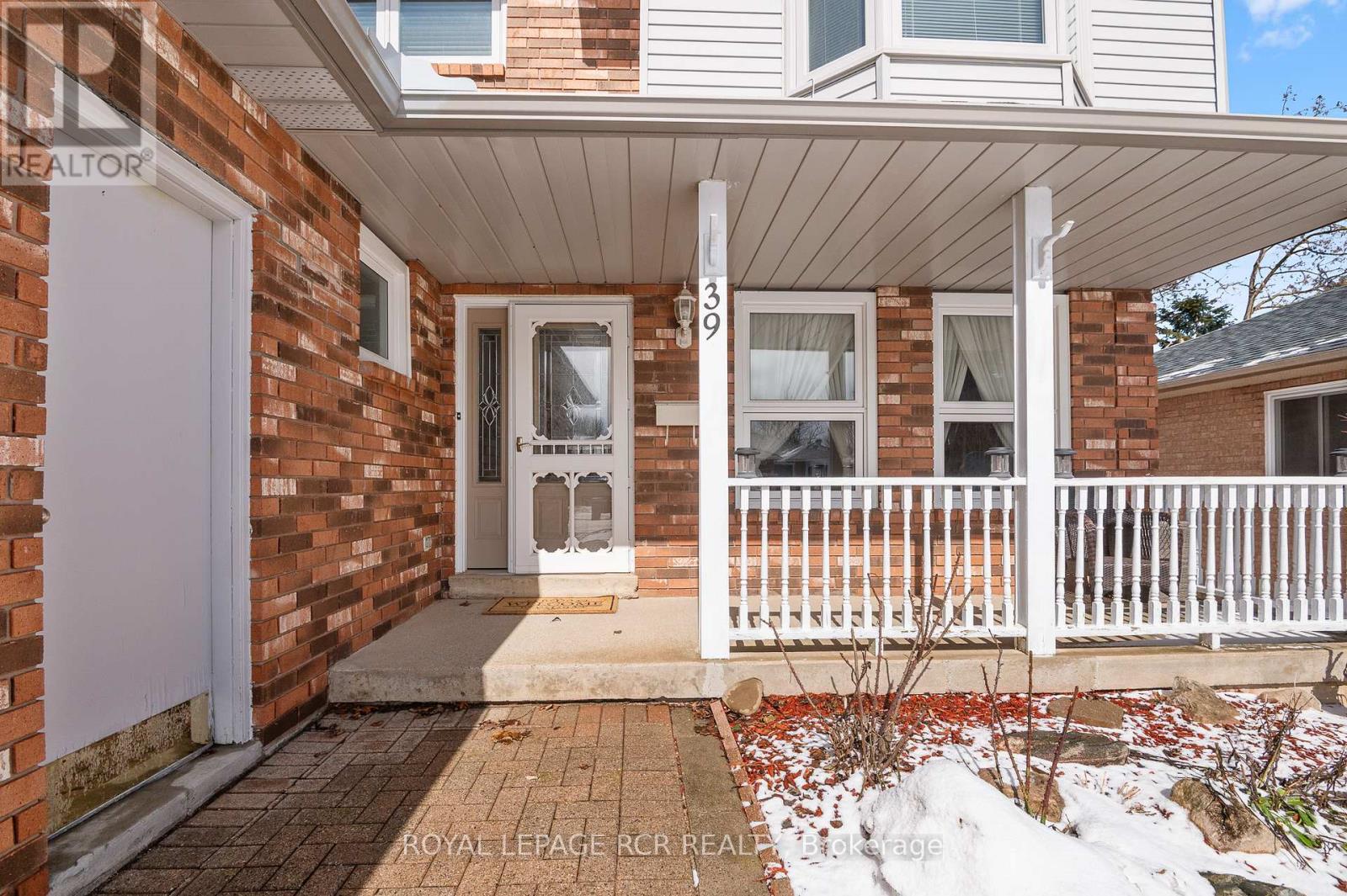 39 Passmore Avenue, Orangeville, Ontario  L9W 4K4 - Photo 3 - W12880674