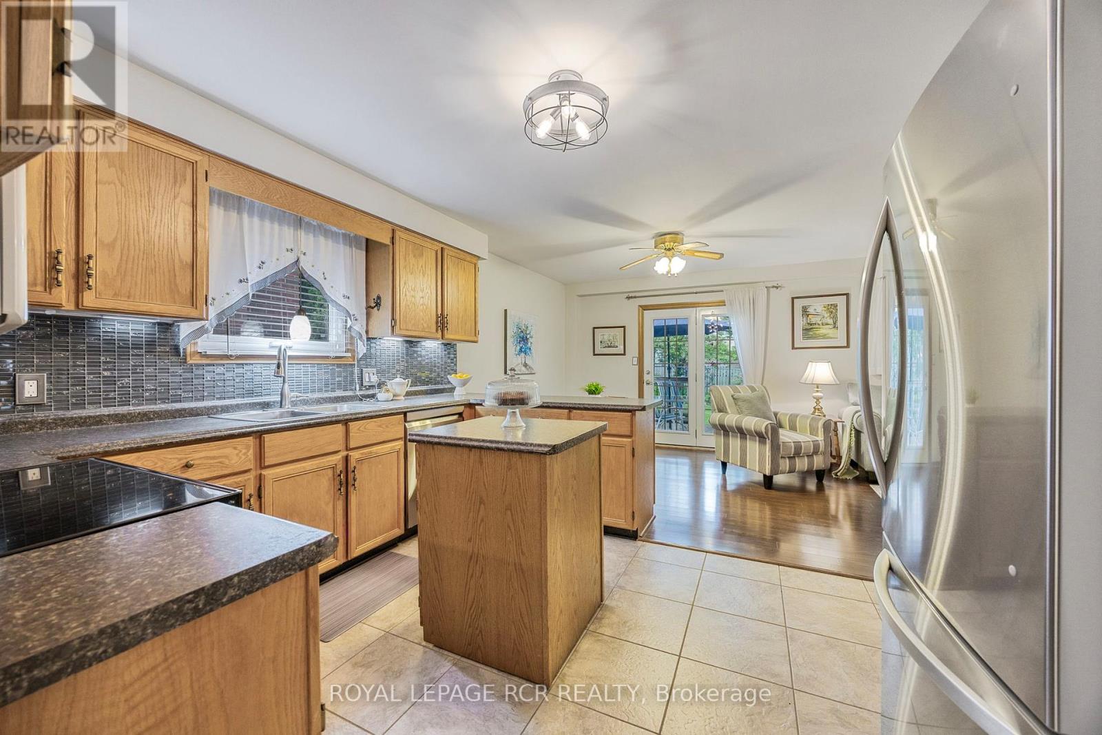 39 Passmore Avenue, Orangeville, Ontario  L9W 4K4 - Photo 7 - W12880674