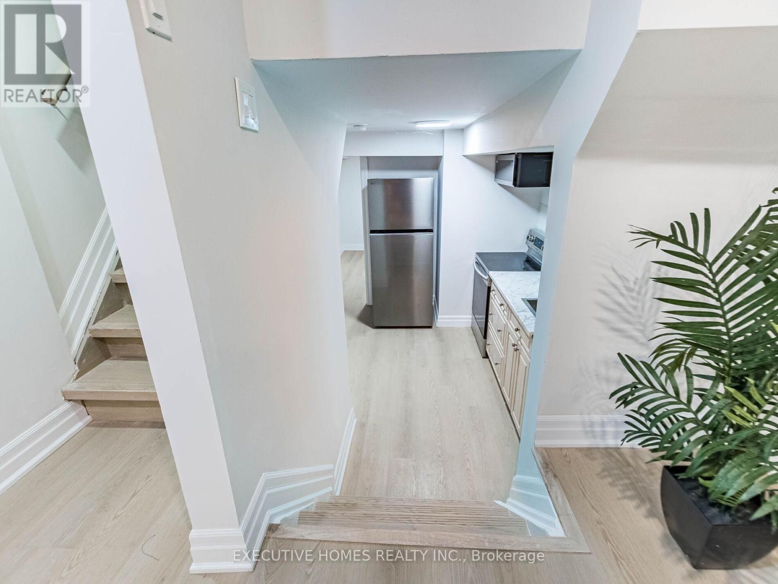 Basement - 2685 Windjammer (Basement) Road, Mississauga (Erin Mills), Ontario  L5L 1T3 - Photo 8 - W12880676