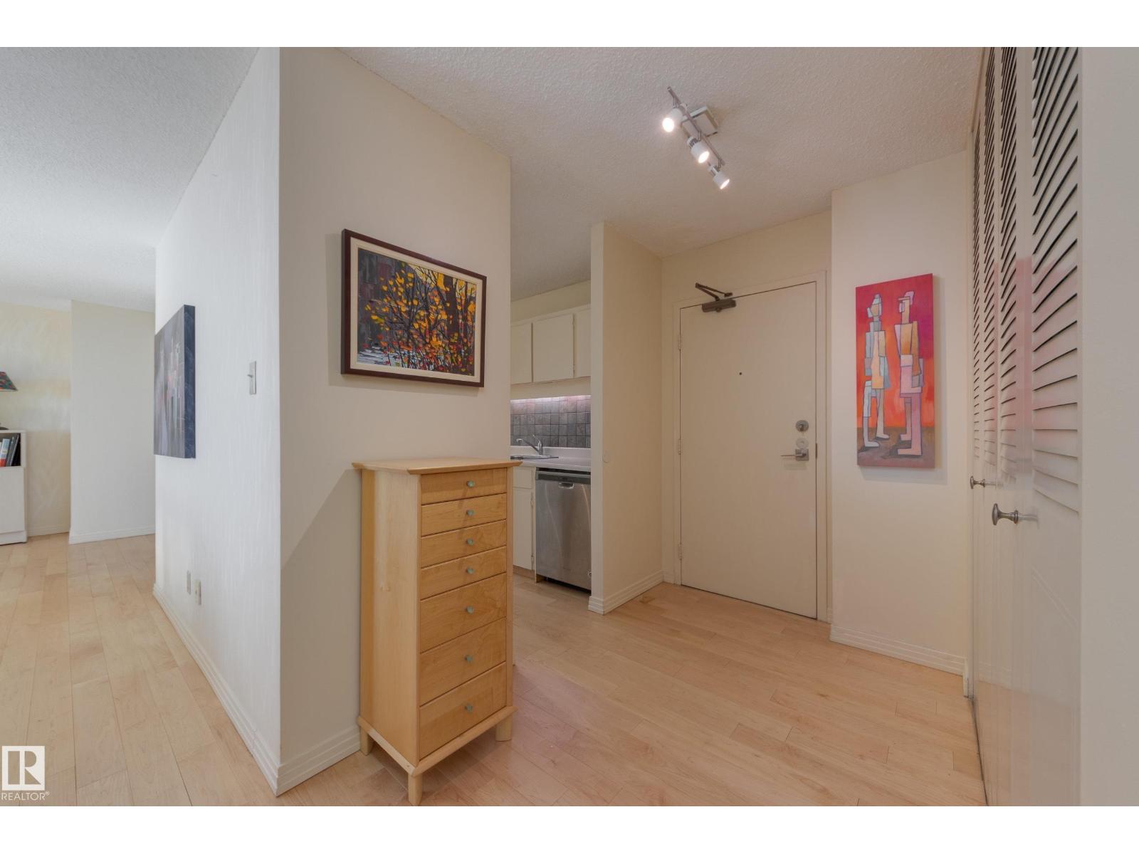 #306 12121 Jasper Av Nw, Edmonton, Alberta  T5N 3X7 - Photo 6 - E4477345