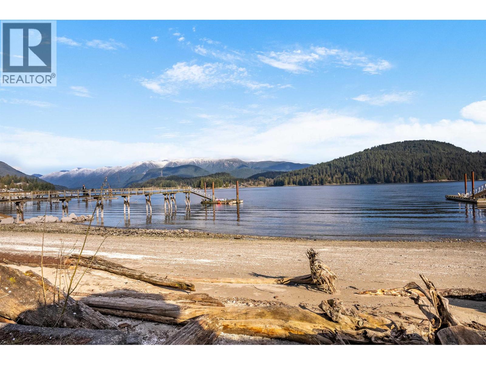 450 Beachview Drive, North Vancouver, British Columbia  V7G 1P7 - Photo 6 - R3095122