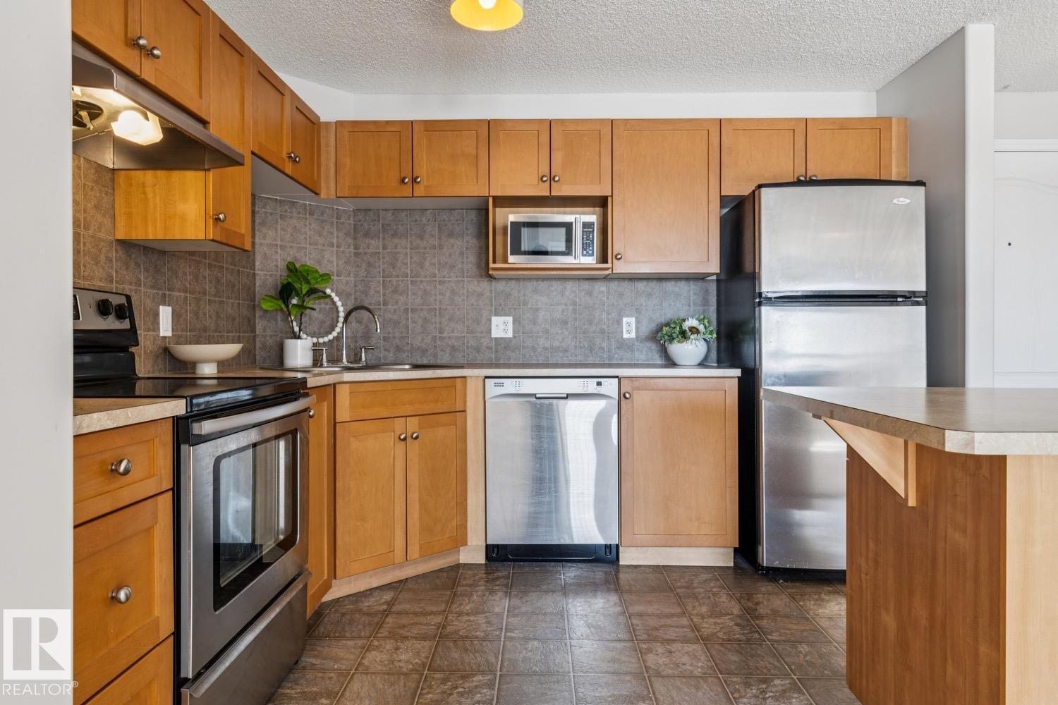 #1320 9363 Simpson Dr Nw, Edmonton, Alberta  T6R 0N2 - Photo 3 - E4476968