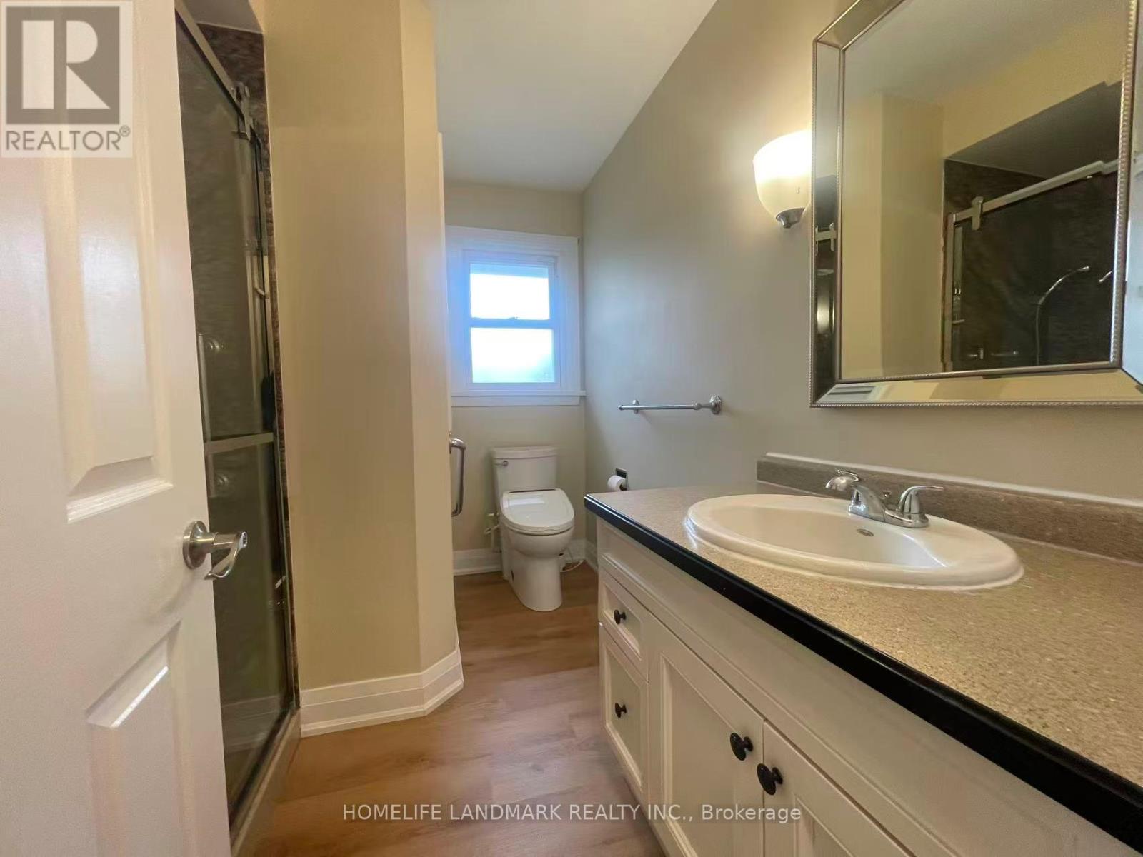 8 Richard Street, St. Catharines (Glendale/glenridge), Ontario  L2T 2E2 - Photo 16 - X12880460