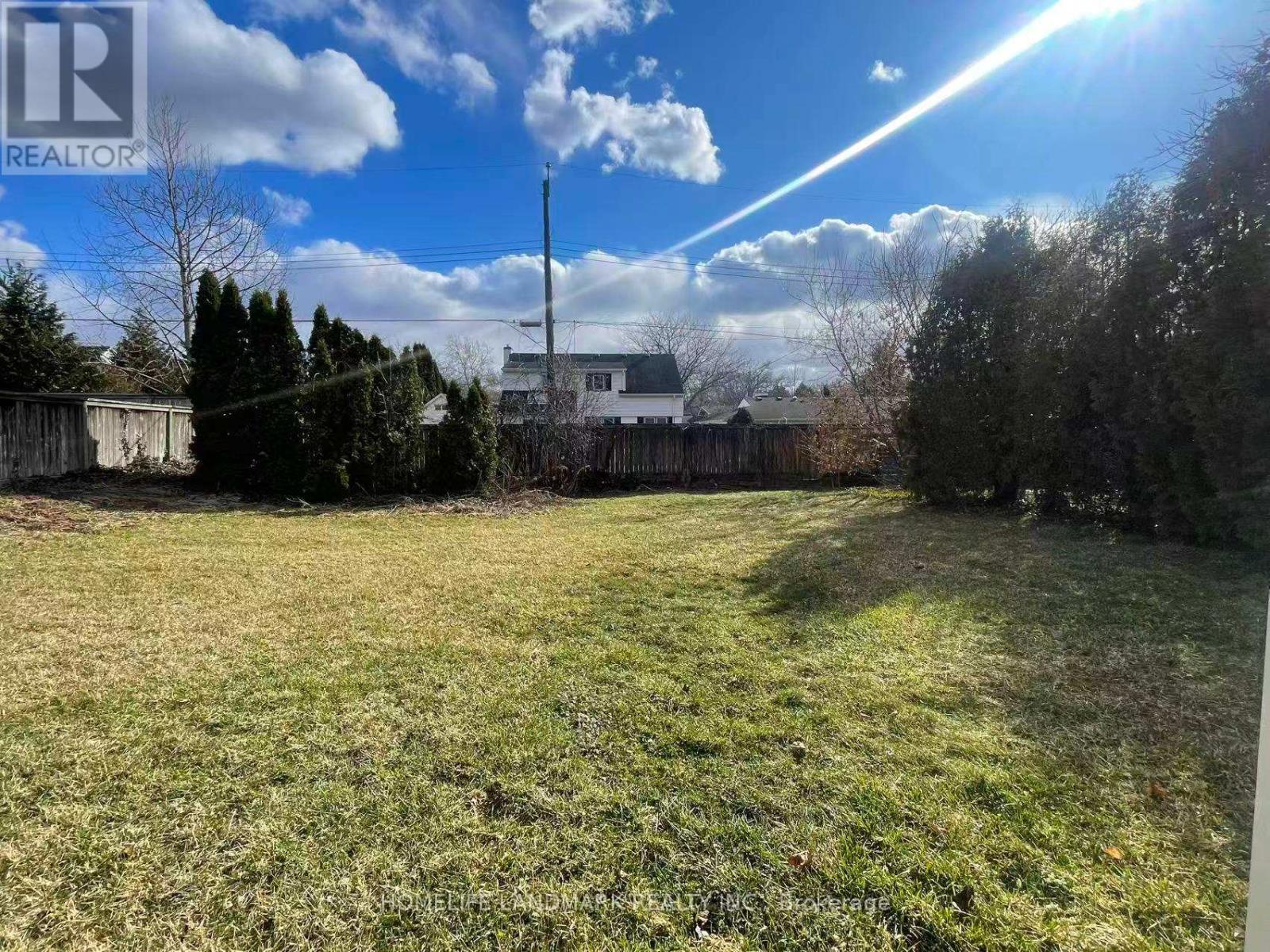 8 Richard Street, St. Catharines (Glendale/glenridge), Ontario  L2T 2E2 - Photo 31 - X12880460