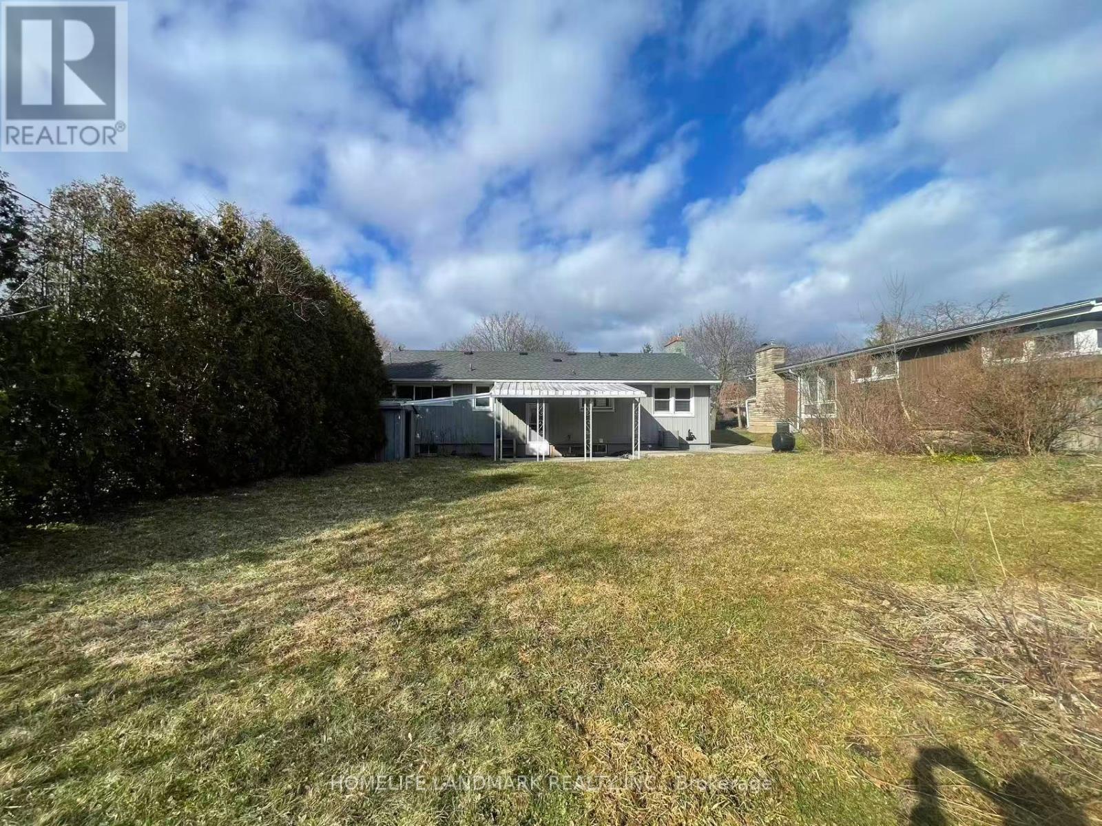 8 Richard Street, St. Catharines (Glendale/glenridge), Ontario  L2T 2E2 - Photo 33 - X12880460