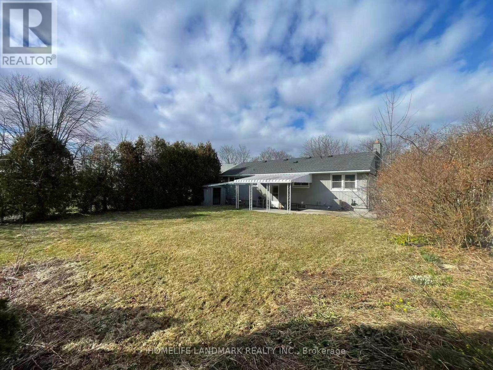 8 Richard Street, St. Catharines (Glendale/glenridge), Ontario  L2T 2E2 - Photo 34 - X12880460