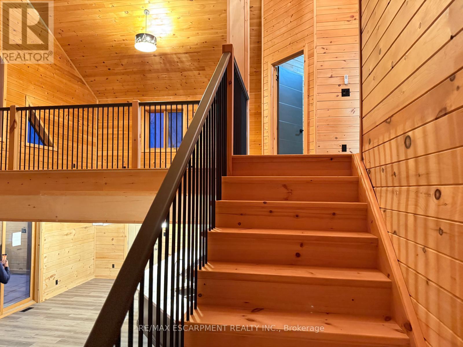 33 Laird Drive, Kawartha Lakes (Fenelon), Ontario  K9V 4R6 - Photo 20 - X12880482