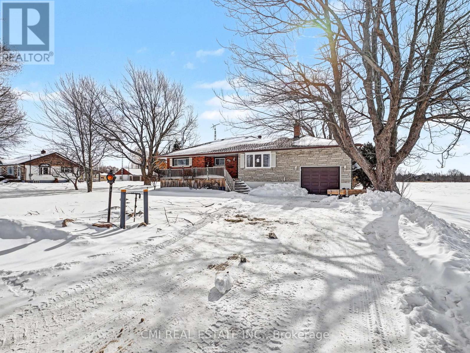 877 Killaly Street E, Port Colborne (Sherkston), Ontario  L3K 5V3 - Photo 2 - X12880490