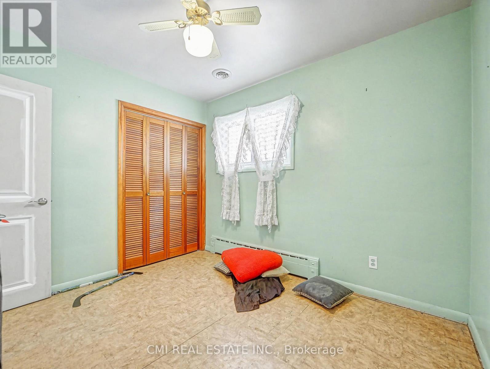 877 Killaly Street E, Port Colborne (Sherkston), Ontario  L3K 5V3 - Photo 21 - X12880490