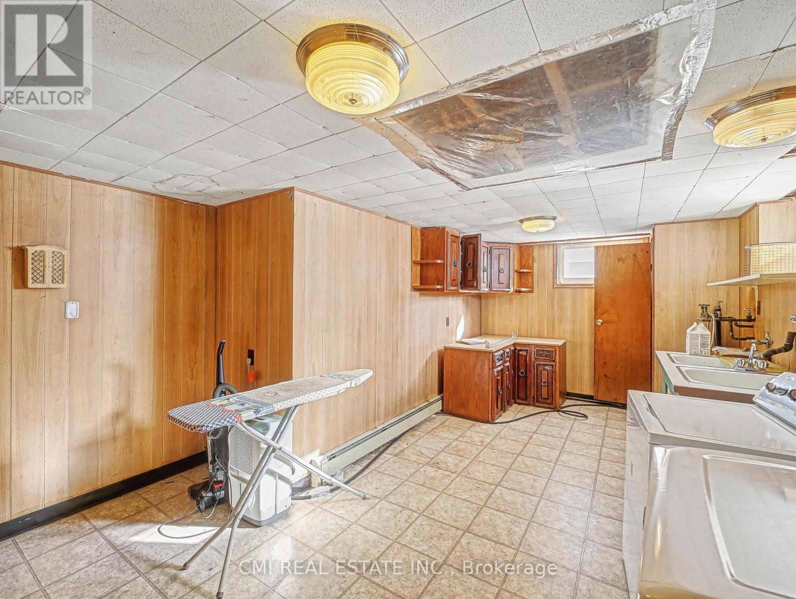 877 Killaly Street E, Port Colborne (Sherkston), Ontario  L3K 5V3 - Photo 33 - X12880490