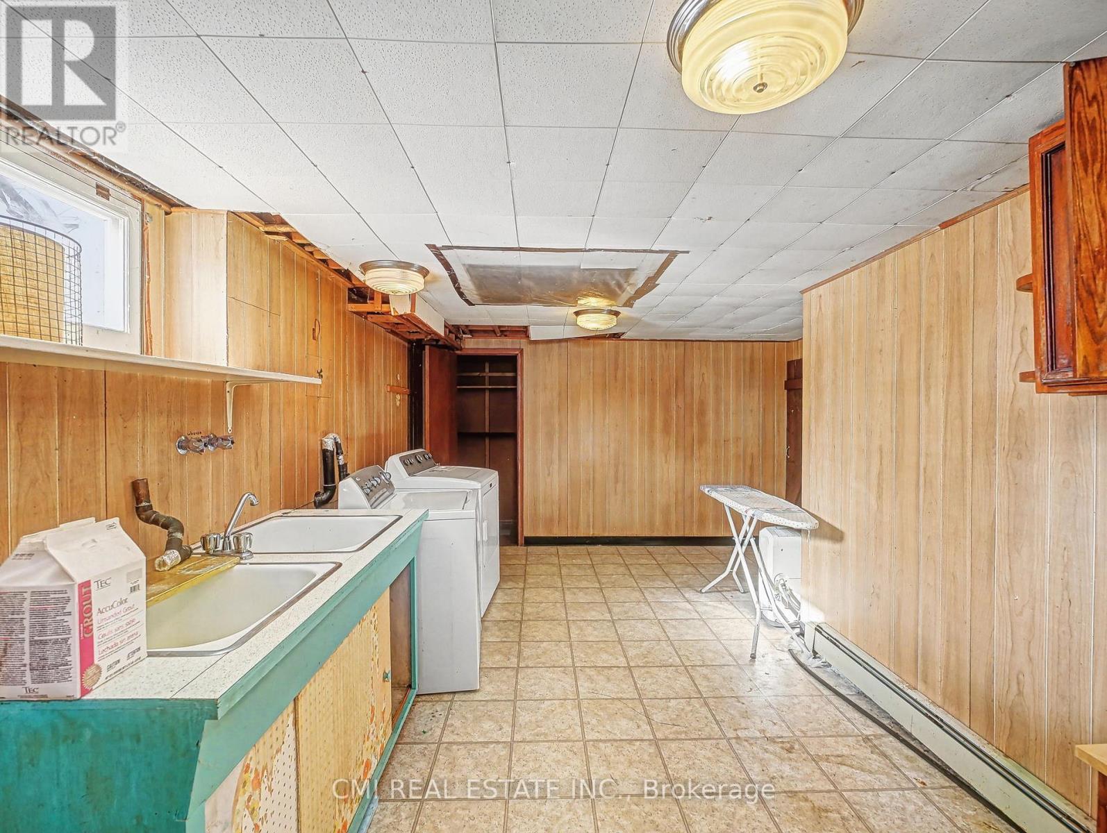 877 Killaly Street E, Port Colborne (Sherkston), Ontario  L3K 5V3 - Photo 34 - X12880490