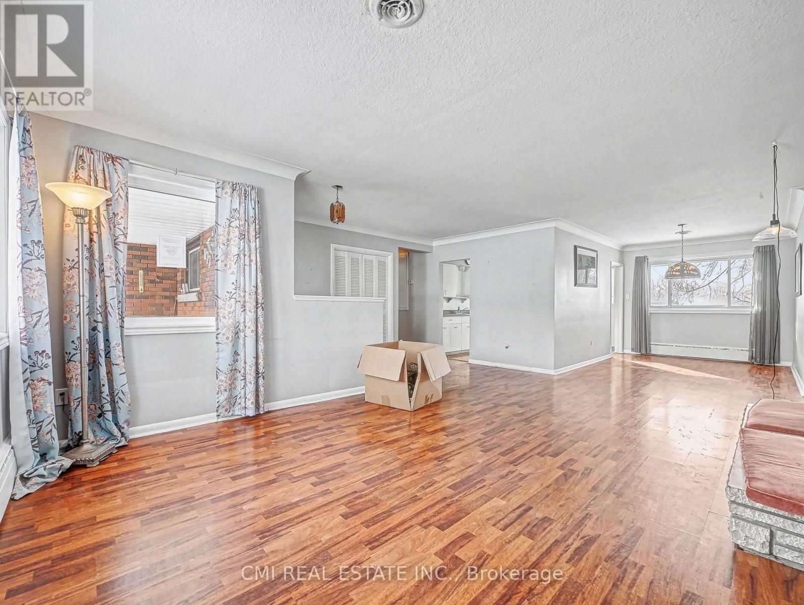 877 Killaly Street E, Port Colborne (Sherkston), Ontario  L3K 5V3 - Photo 8 - X12880490