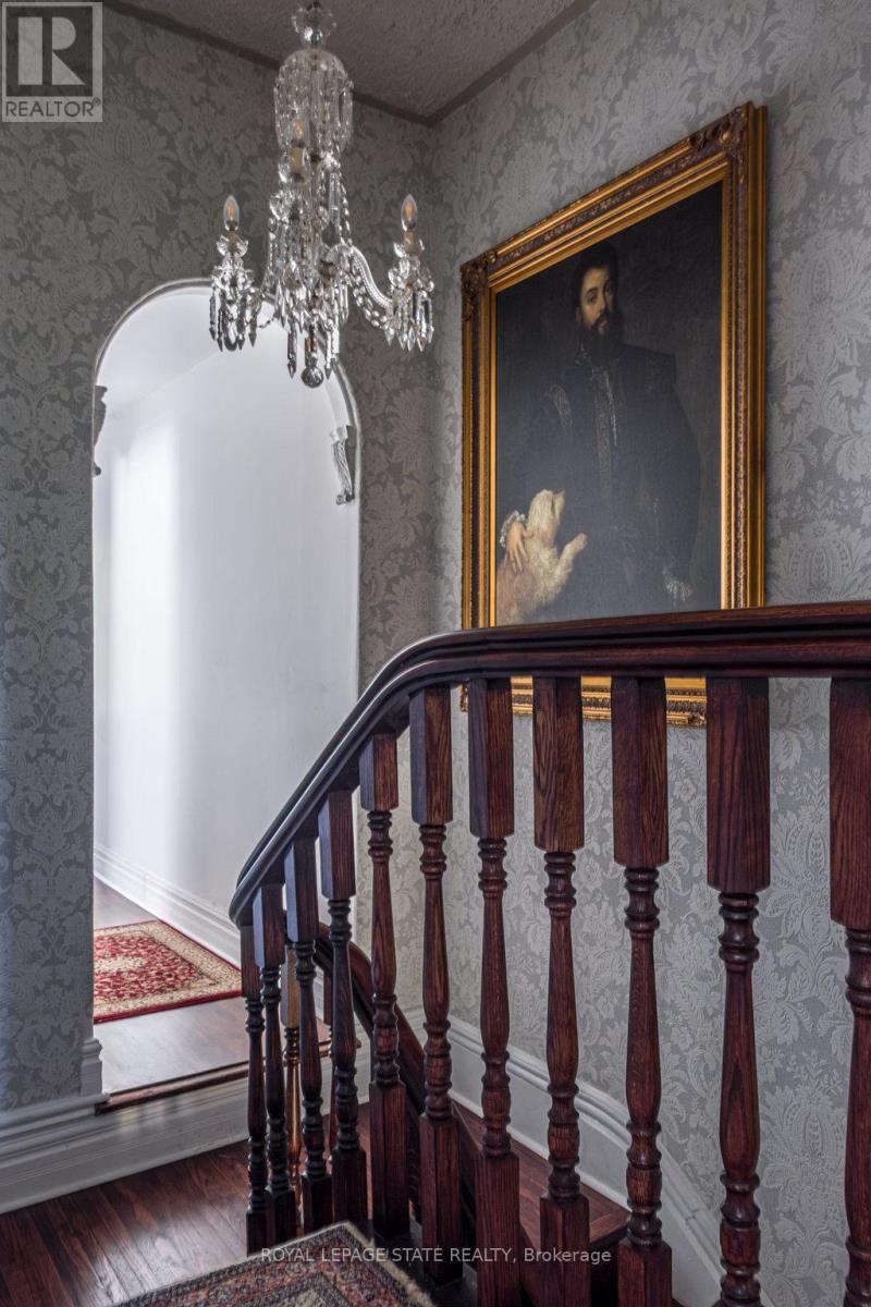 122 East Avenue S, Hamilton (Stinson), Ontario  L8N 2T7 - Photo 25 - X12880496