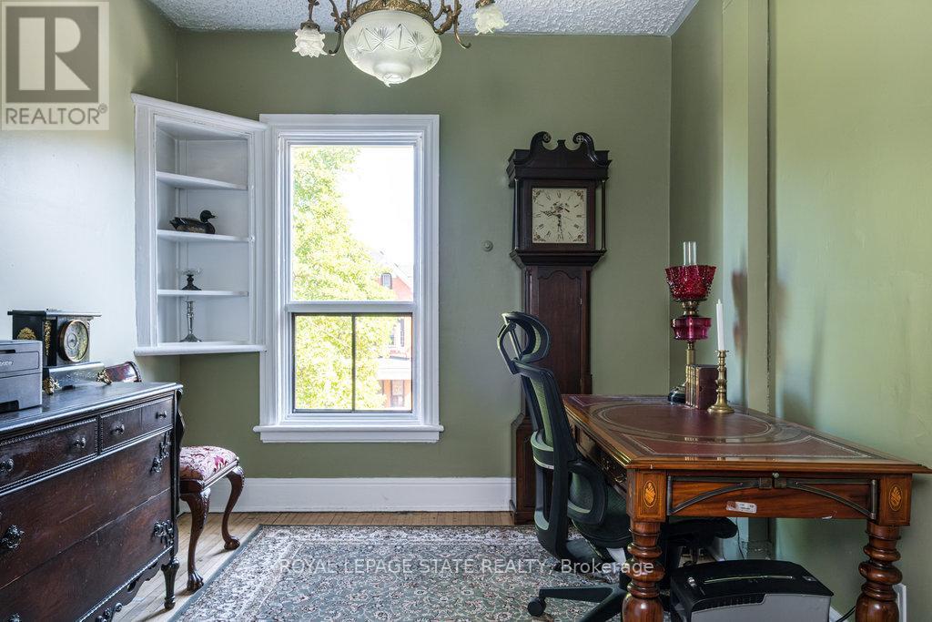 122 East Avenue S, Hamilton (Stinson), Ontario  L8N 2T7 - Photo 30 - X12880496