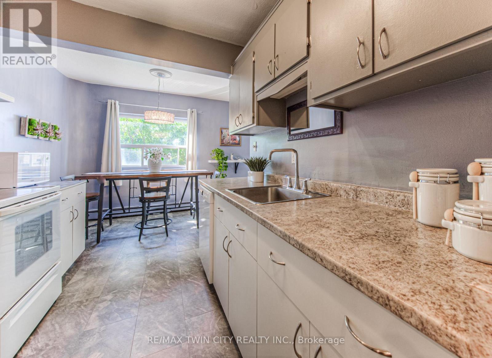 201 - 283 Fairway Road N, Kitchener, Ontario  N2A 2P1 - Photo 20 - X12880520