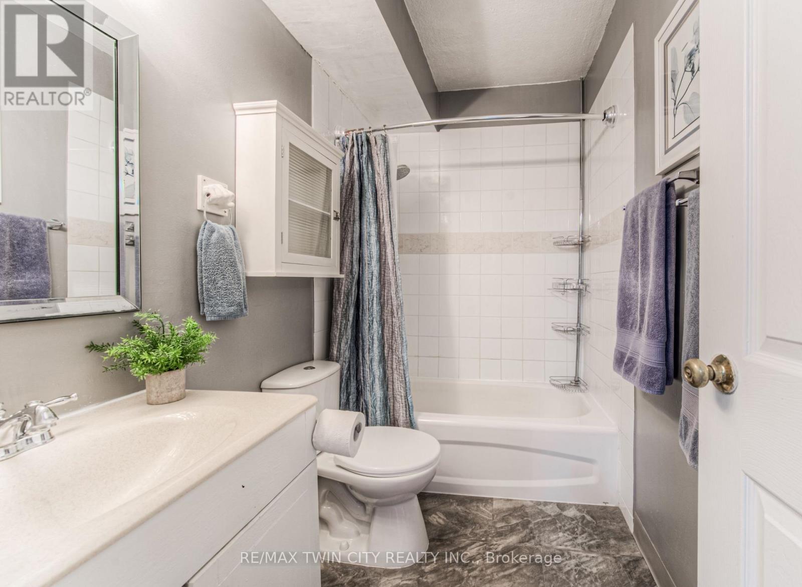 201 - 283 Fairway Road N, Kitchener, Ontario  N2A 2P1 - Photo 26 - X12880520