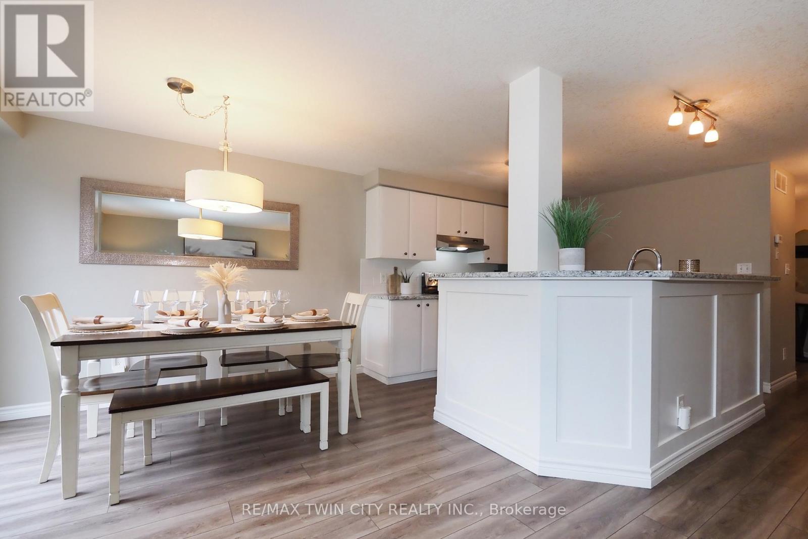 55 Bridlewreath Street, Kitchener, Ontario  N2E 3V5 - Photo 13 - X12880550