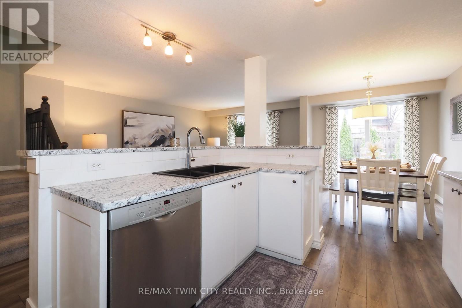 55 Bridlewreath Street, Kitchener, Ontario  N2E 3V5 - Photo 16 - X12880550