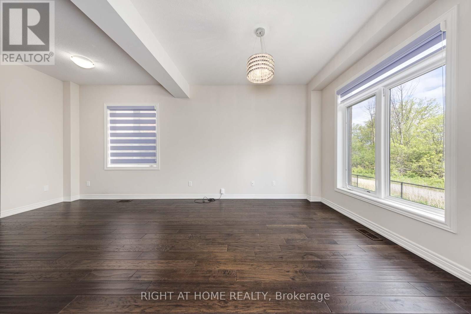 71 Southshore Crescent, Hamilton, Ontario  L8E 0J3 - Photo 15 - X12880636