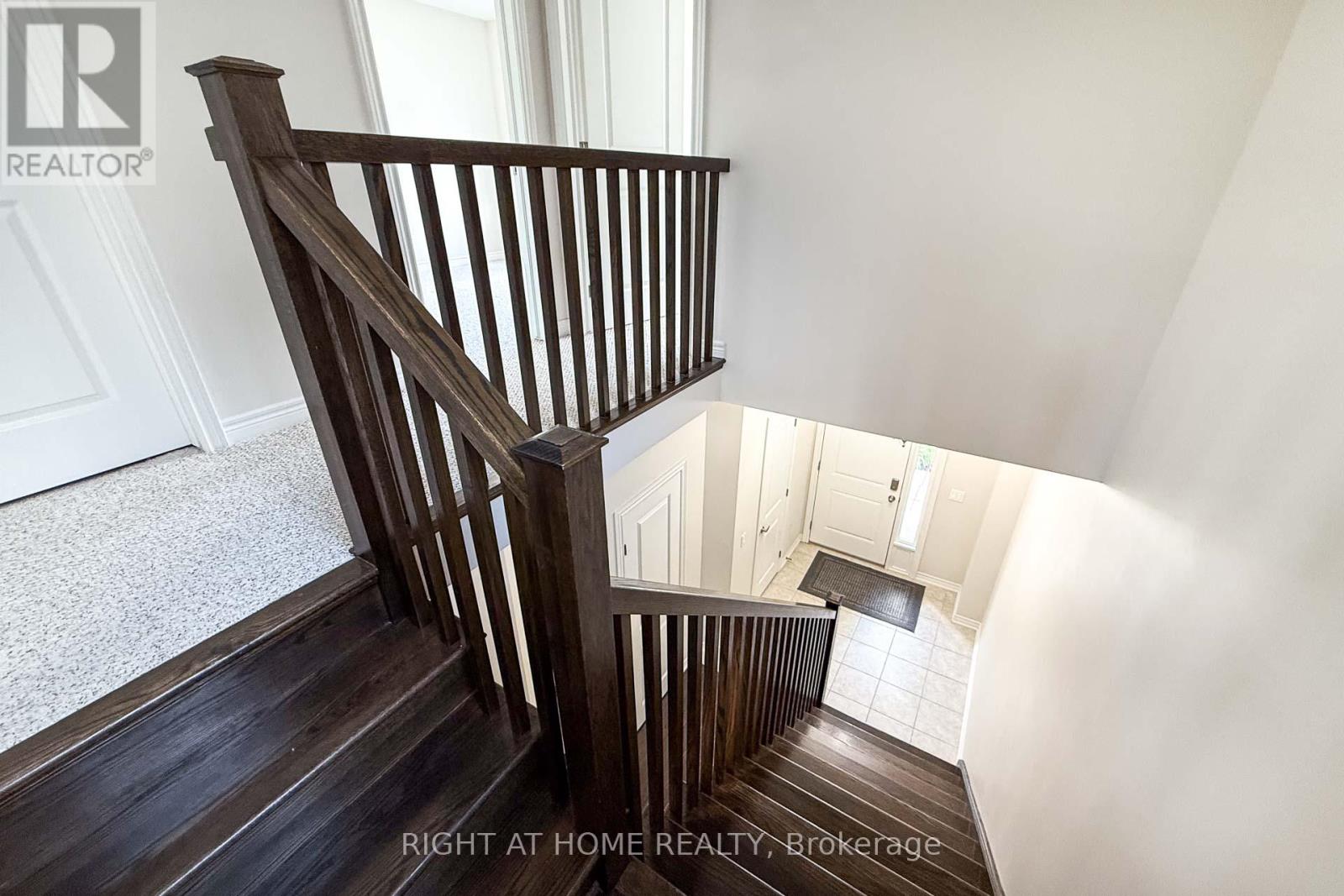 71 Southshore Crescent, Hamilton, Ontario  L8E 0J3 - Photo 19 - X12880636