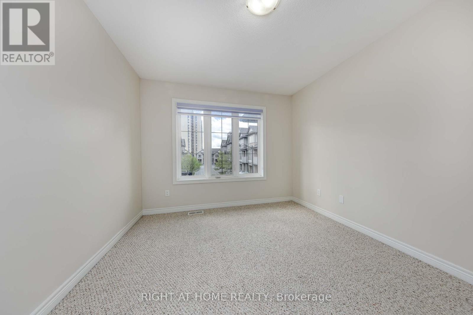 71 Southshore Crescent, Hamilton, Ontario  L8E 0J3 - Photo 27 - X12880636