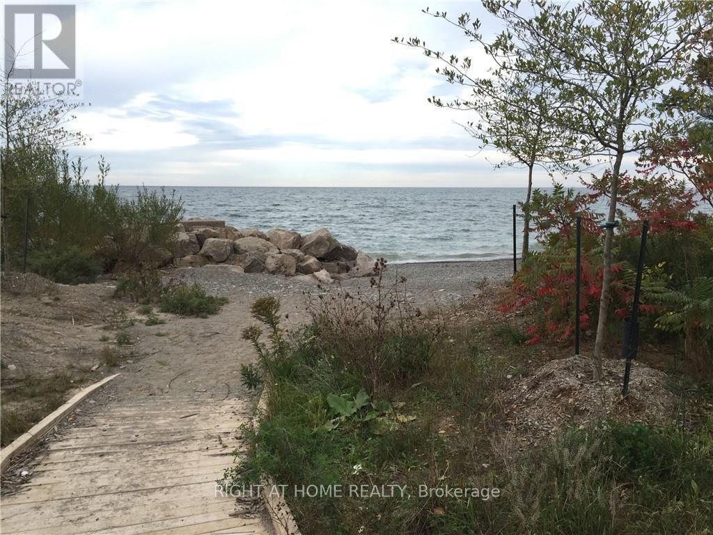 71 Southshore Crescent, Hamilton, Ontario  L8E 0J3 - Photo 45 - X12880636