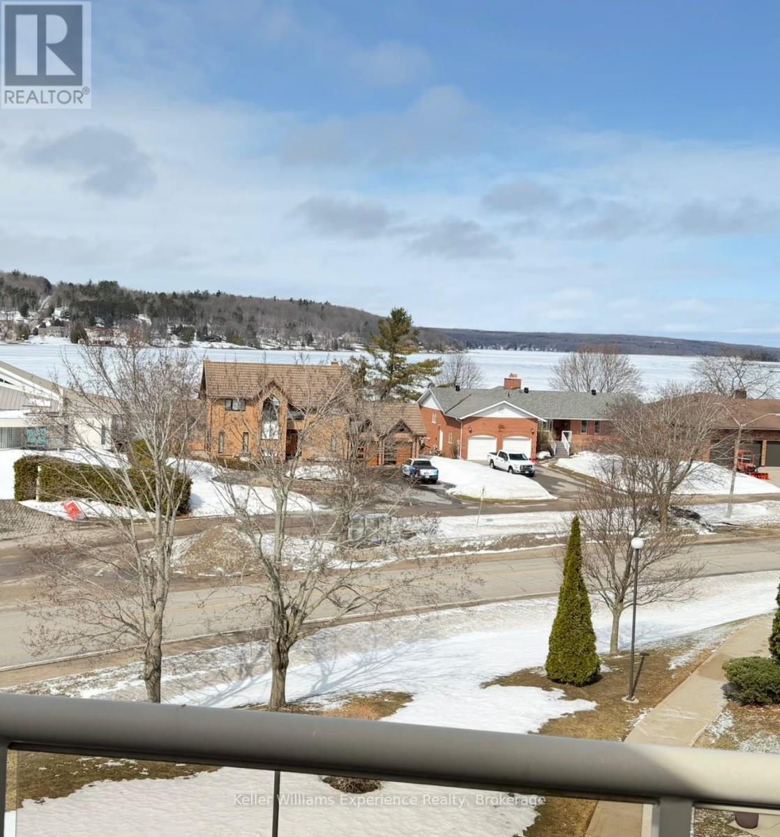 404 - 11 BECK BOULEVARD, Penetanguishene, Ontario