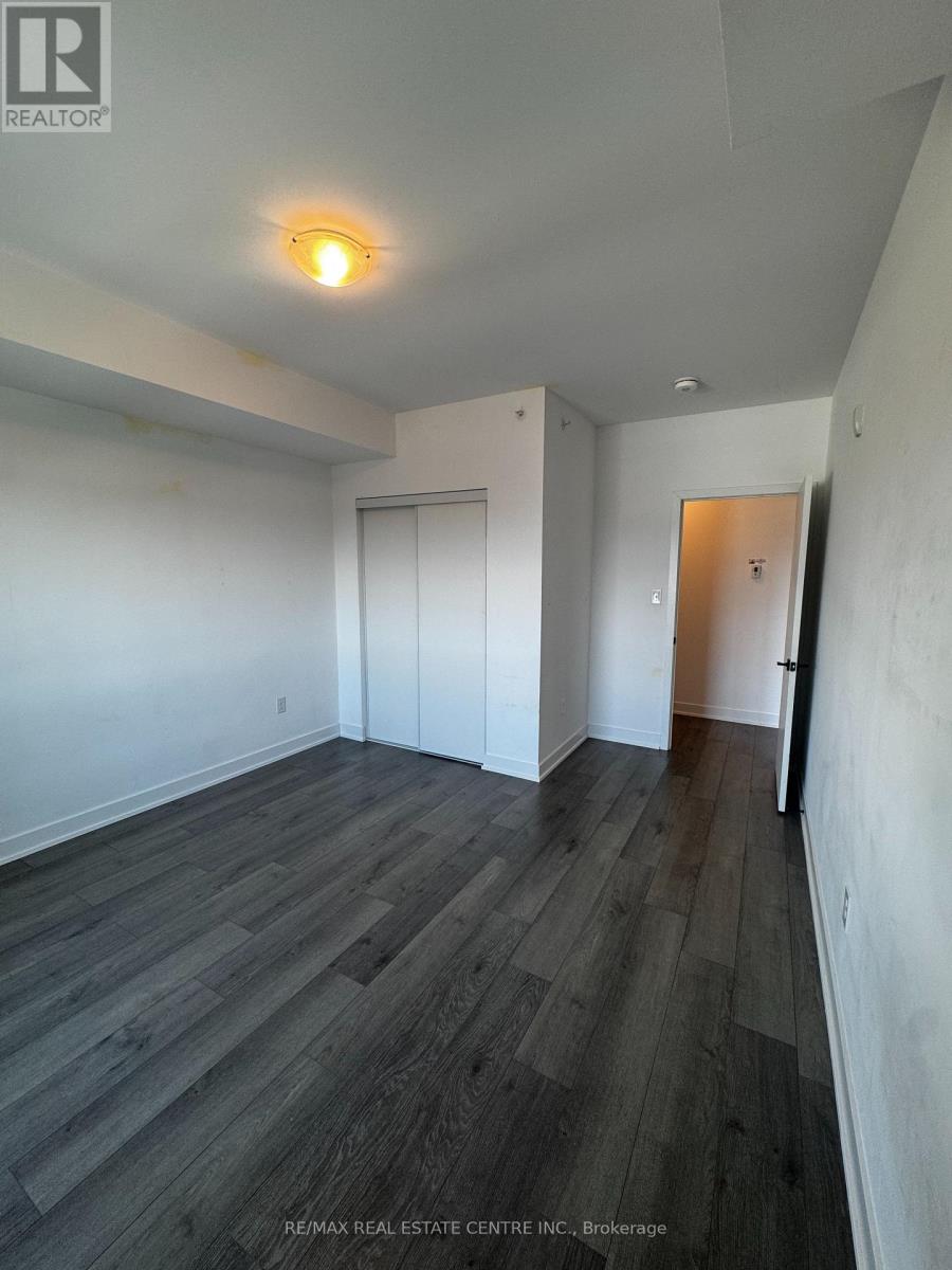 508 - 4 Spice Way, Barrie, Ontario  L9J 0M2 - Photo 15 - S12880136