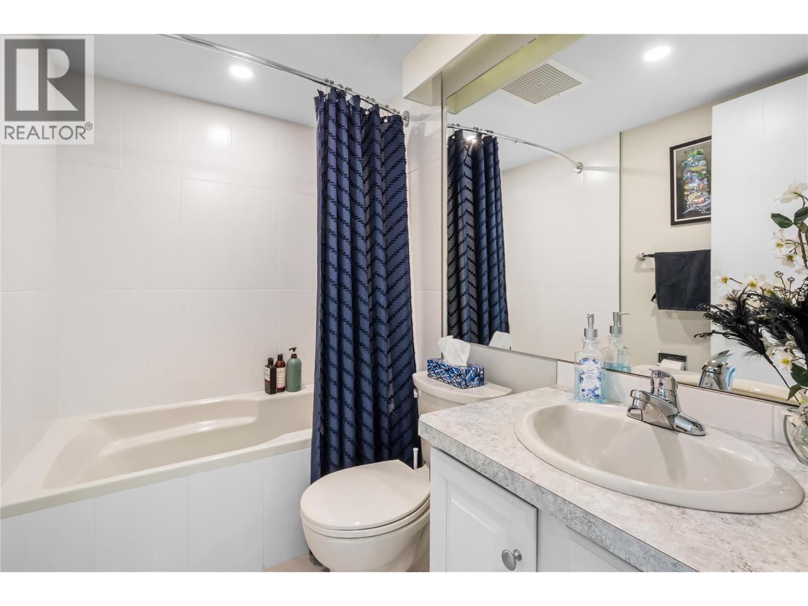 86 Lakeshore Drive Unit# 203, Penticton, British Columbia  V2A 1B5 - Photo 17 - 10379045