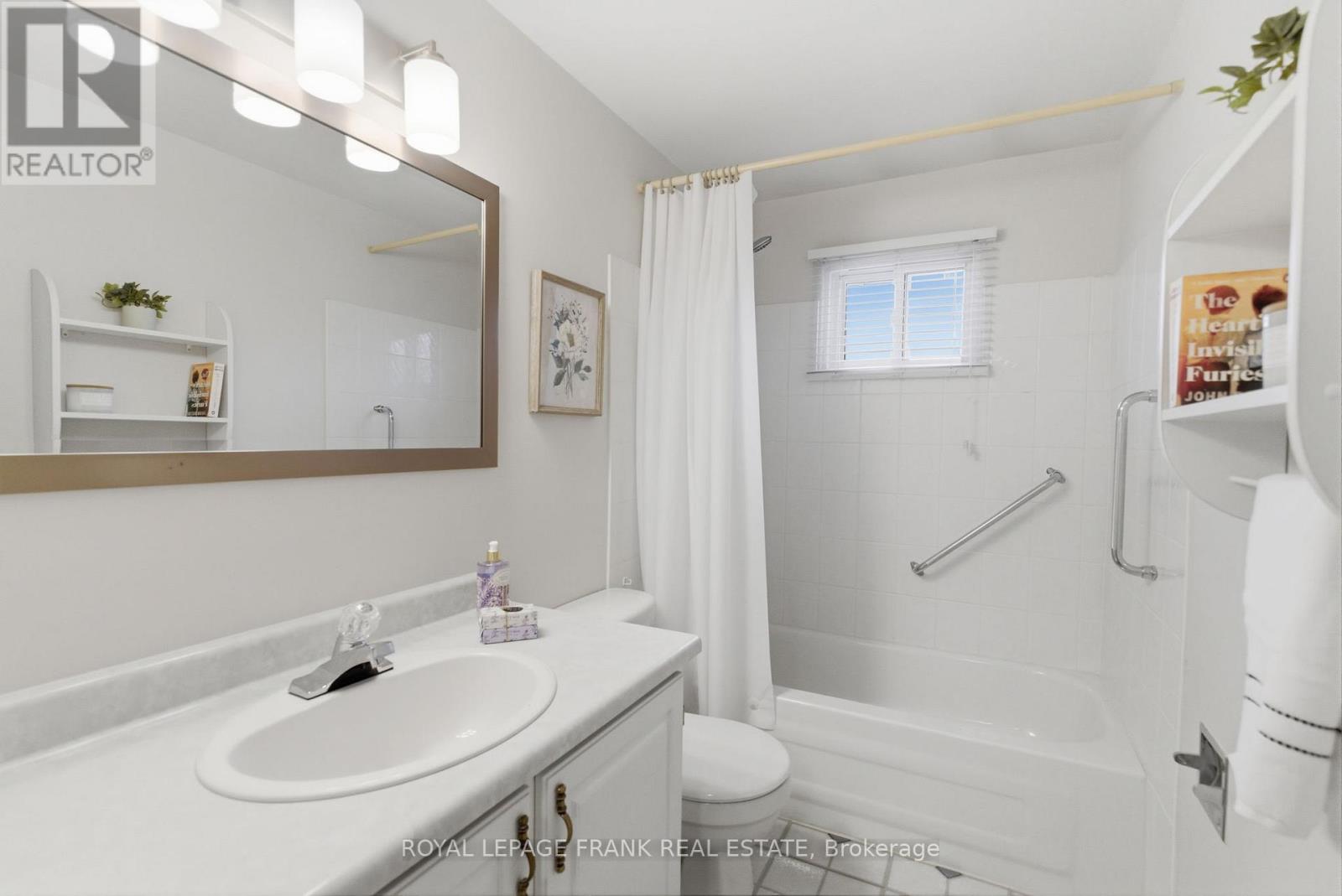 380 Surrey Drive, Oshawa, Ontario  L1G 6H1 - Photo 21 - E12880700