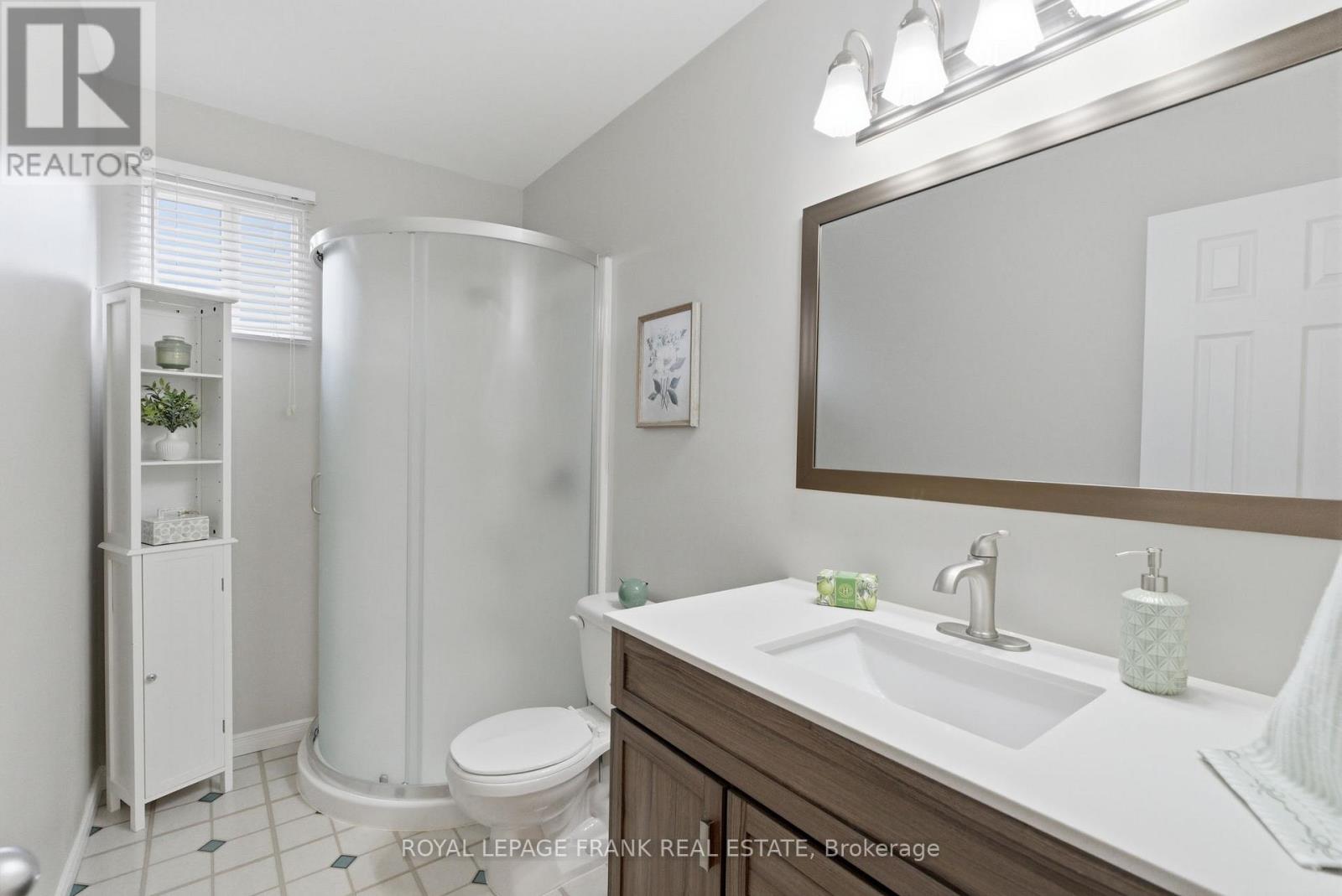 380 Surrey Drive, Oshawa, Ontario  L1G 6H1 - Photo 26 - E12880700