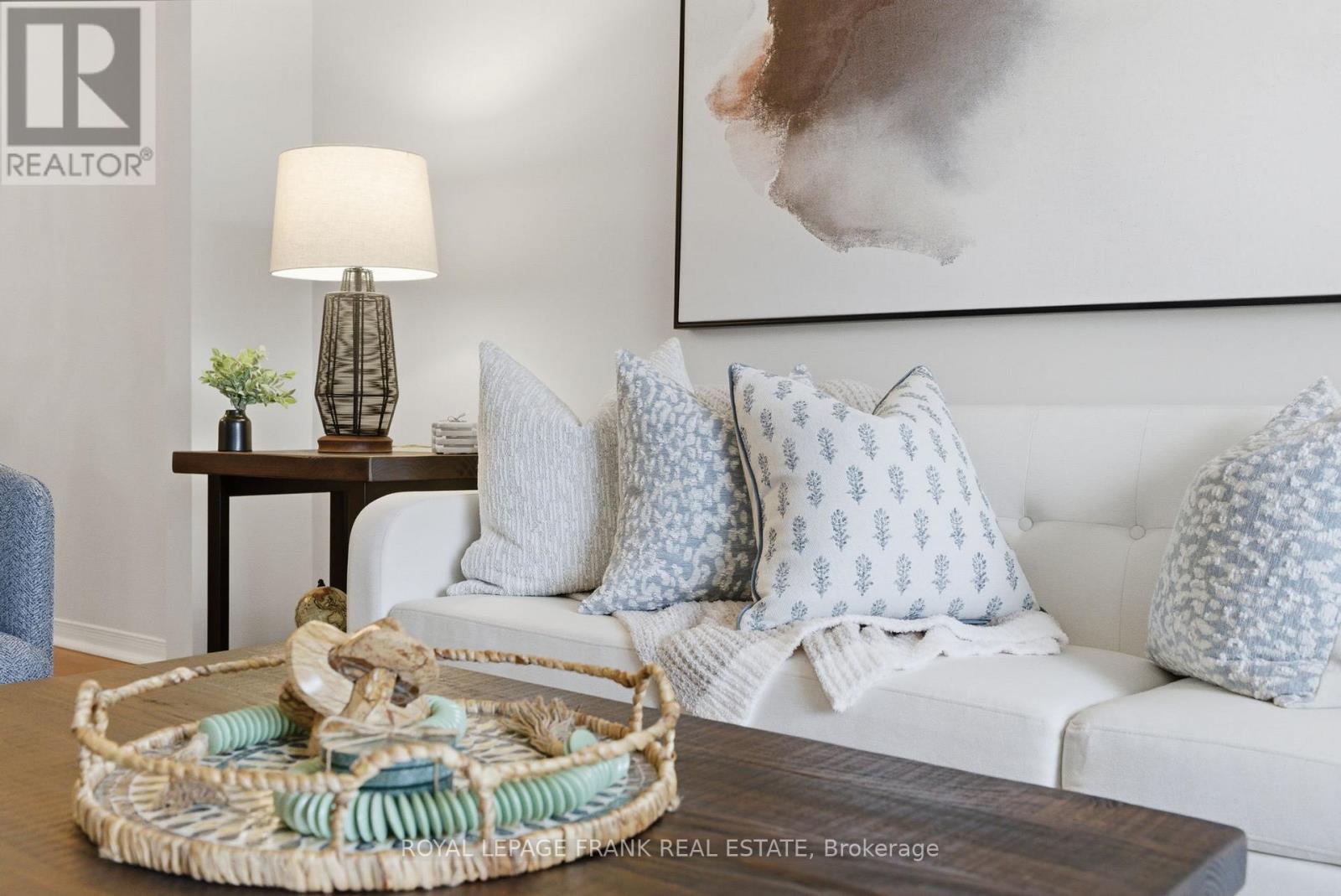 380 Surrey Drive, Oshawa, Ontario  L1G 6H1 - Photo 5 - E12880700