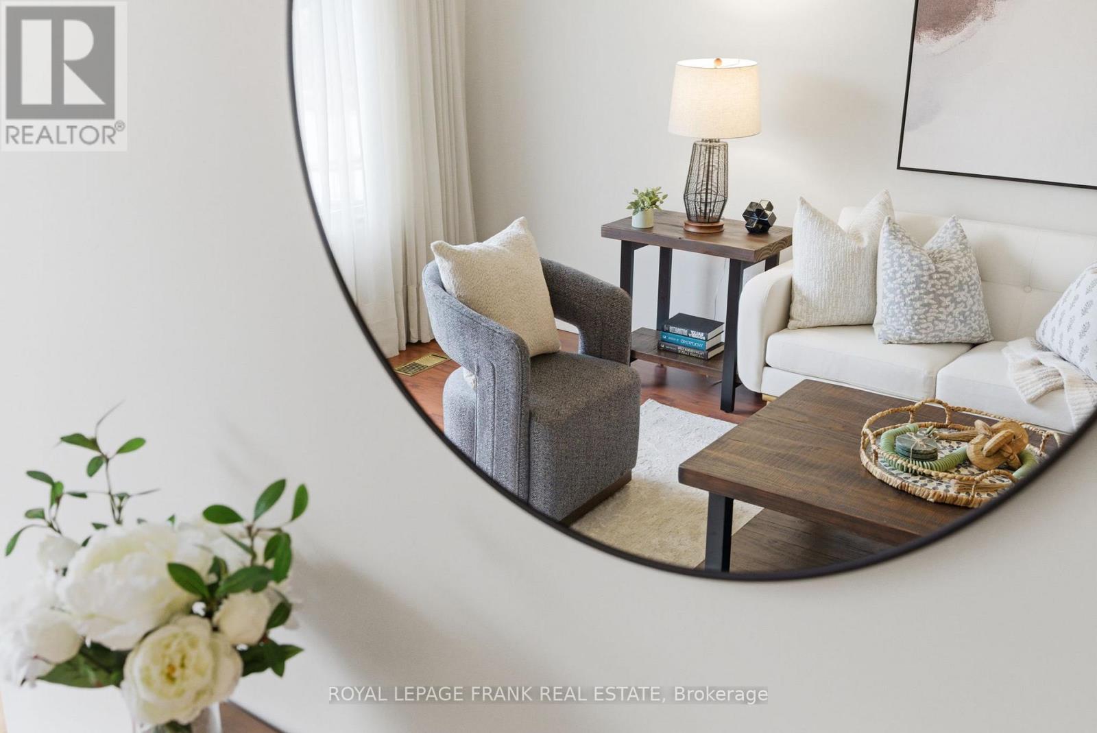 380 Surrey Drive, Oshawa, Ontario  L1G 6H1 - Photo 8 - E12880700