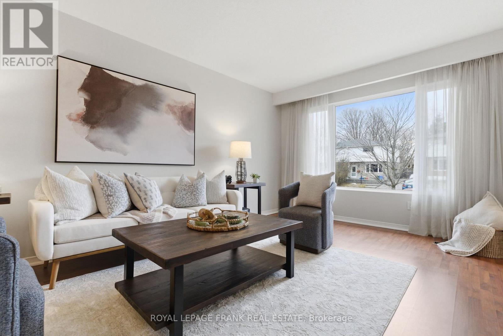 380 Surrey Drive, Oshawa, Ontario  L1G 6H1 - Photo 9 - E12880700